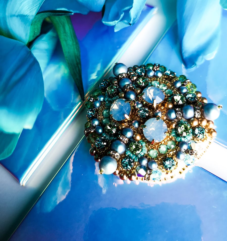 Swarovski crystal embellished beaded blue and light green round brooch
