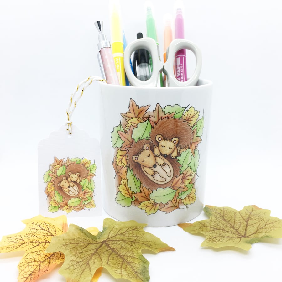 Sleeping Hedgehog Ceramic Pot - Pencil Pot - Toothbrush pot 