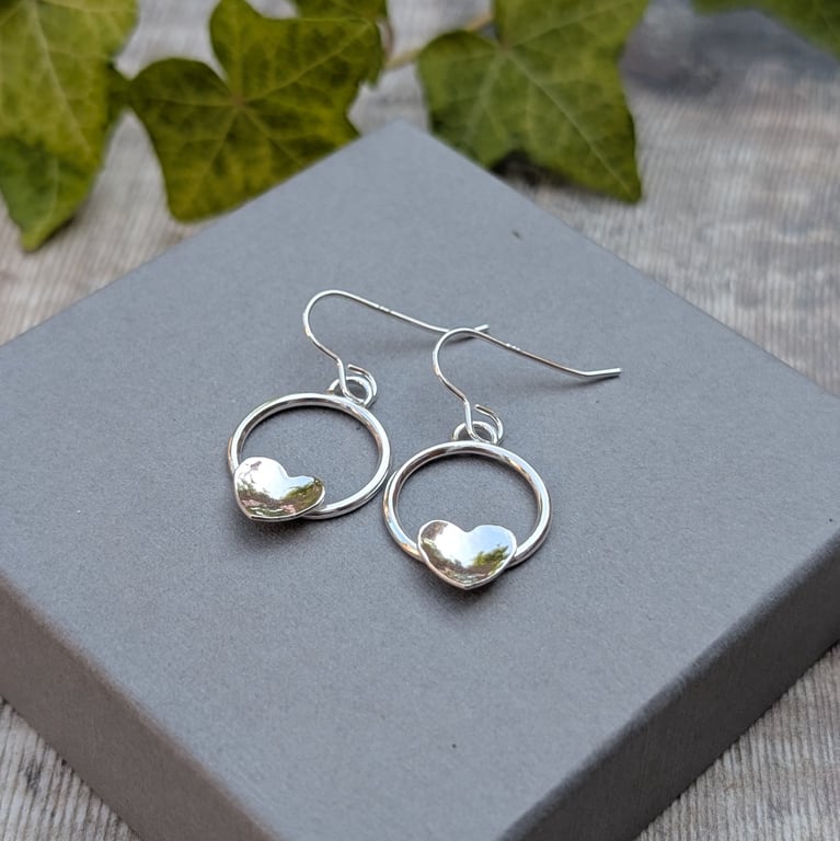 Sterling Silver Circle Earrings with Hammered Hearts - JBJ1108