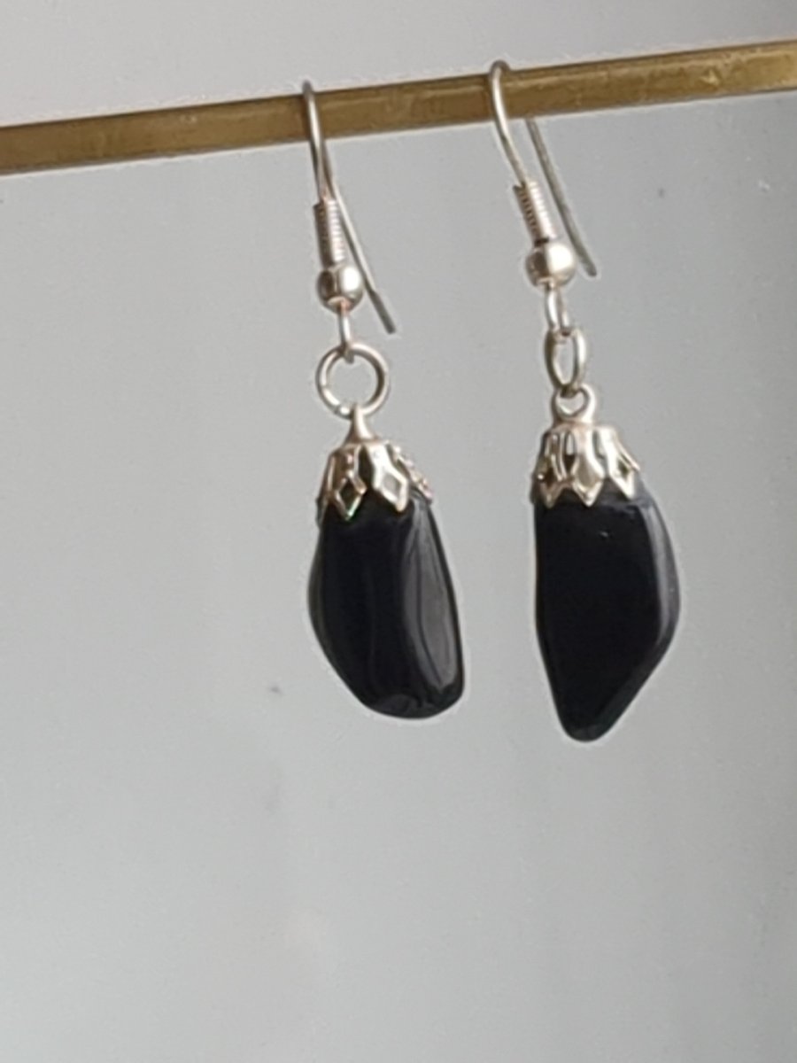 Black agate dangle earrings 