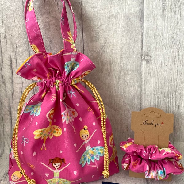 Beautiful Childs Bag - Dolly Bag  with matching hair scrunchies - girls bag set