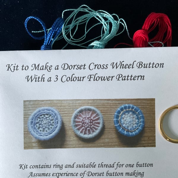 Dorset Button Flower Pattern Kit, Red, Aquamarine and Deep Blue, F7