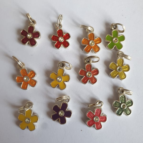 Small flower charms 