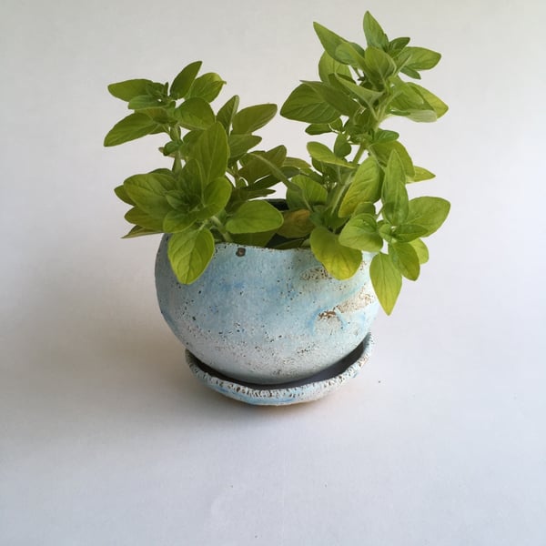 Ceramic Pebble Planter with Saucer 