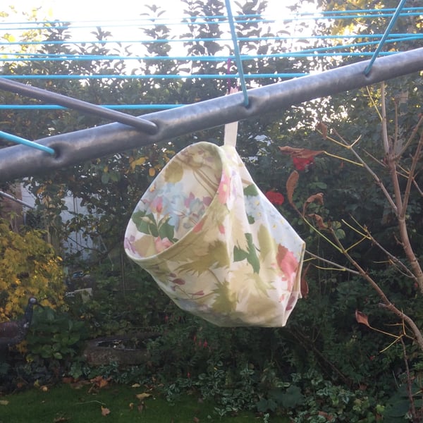 Peg bag, clothespin bag, hanging, free standing, floral fabric
