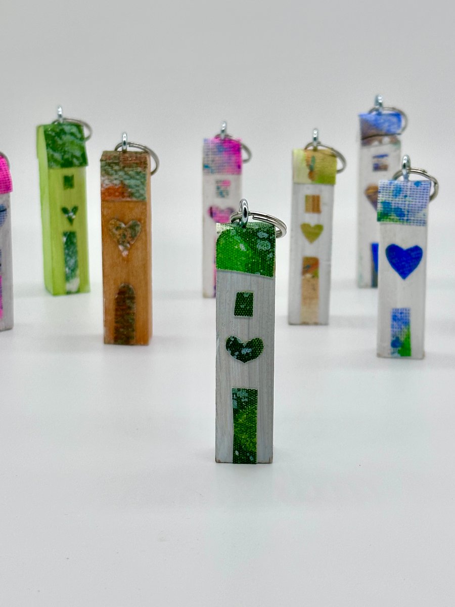 House Cottage Keyring Green key fob