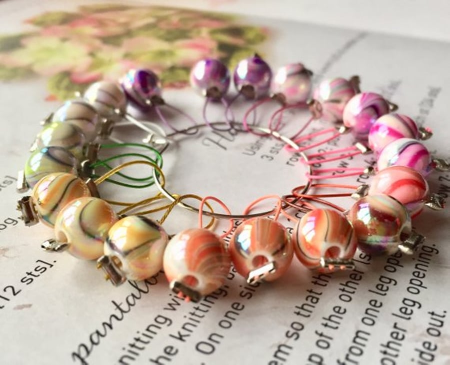 Marbled inks stitch markers