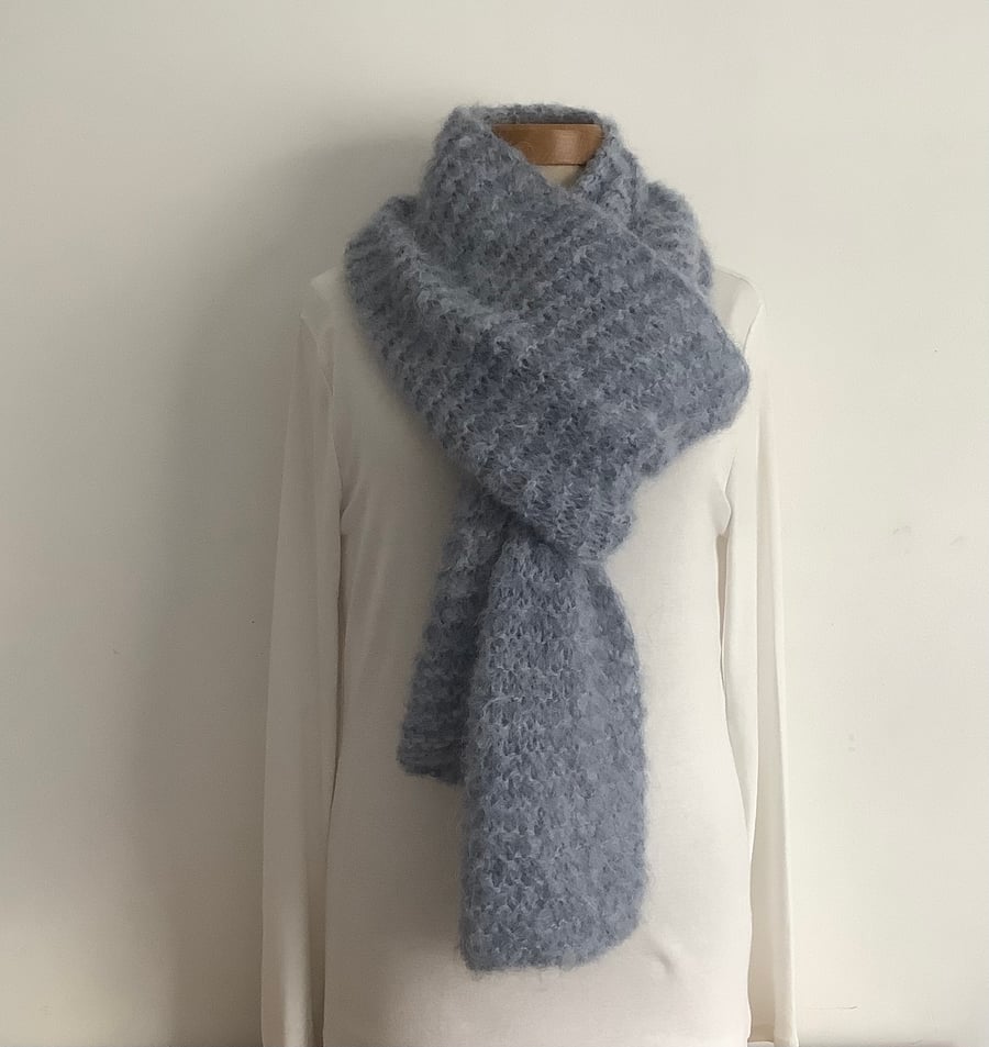  SCARF,'Atmosphere'. Alpaca, merino blend. Blue-grey. Supersoft. Lightweight. 