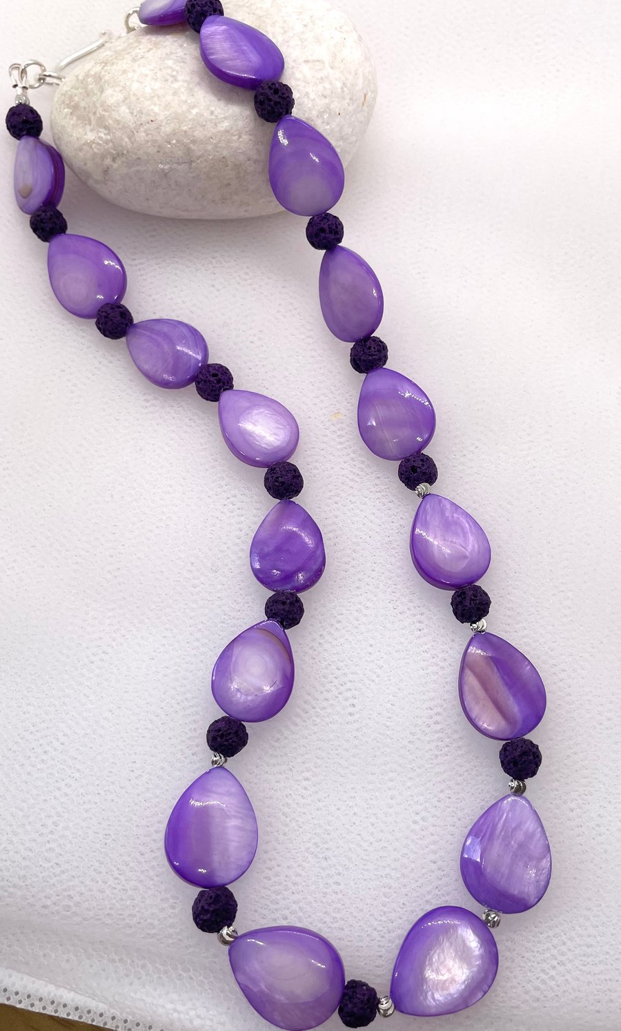 Purple Puff Mother of Pearl Necklace 