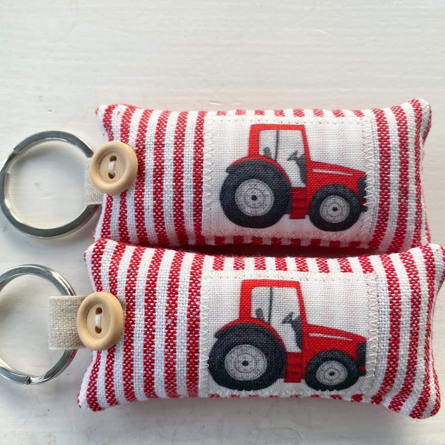TRACTOR KEY RING - red stripes, lavender or padded