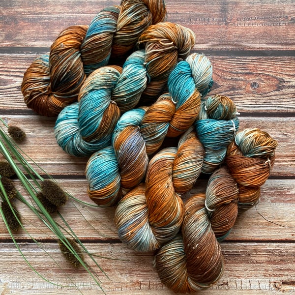 Hand dyed knitting yarn Fingering merino tweed 100g 