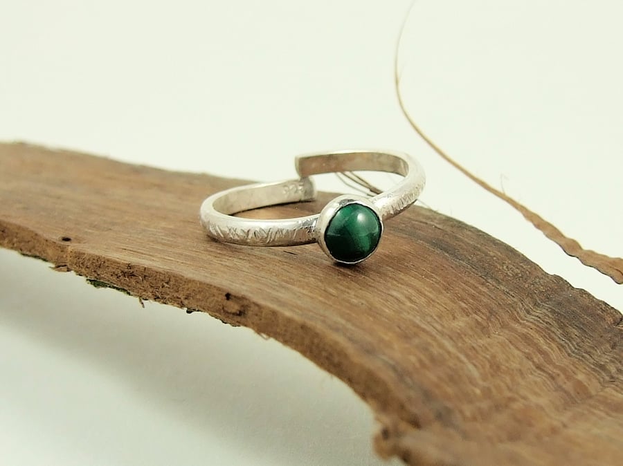 Sterling Silver and Green Malachite Ring, Adjustable Fit, Freesize