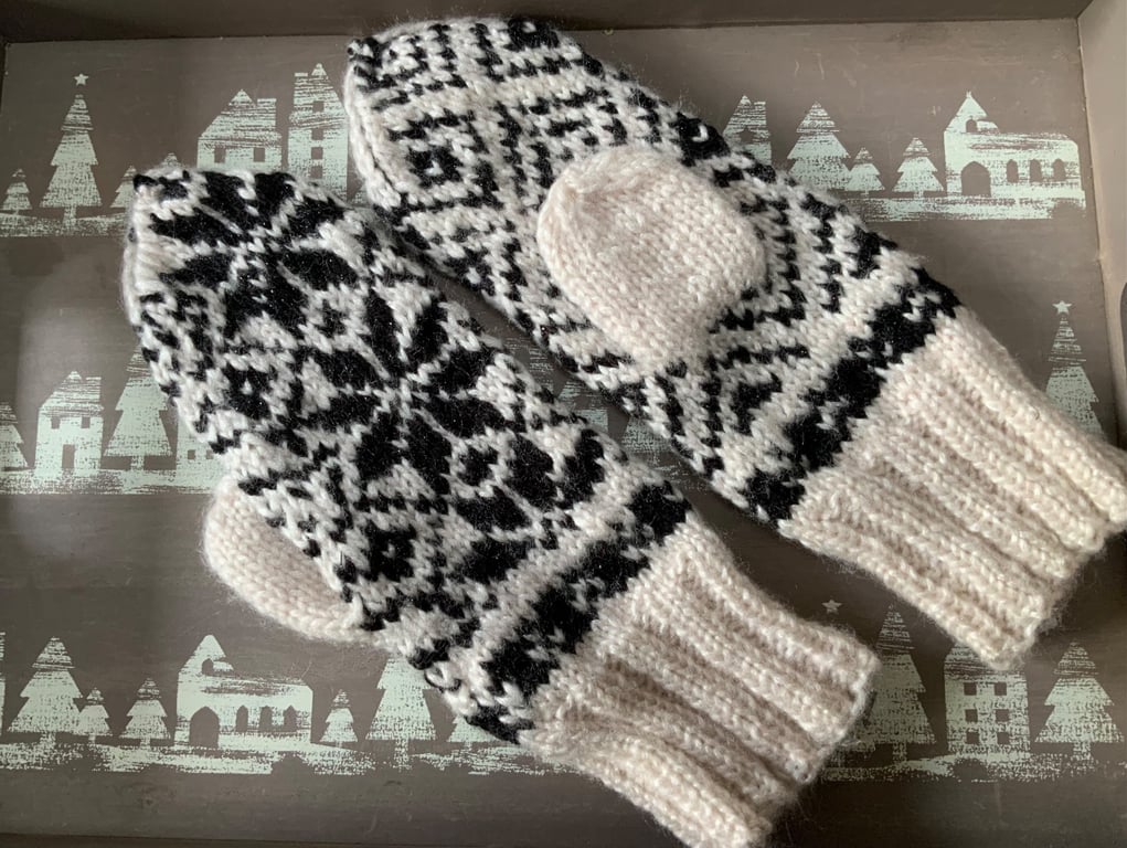 Hand Knitted Ladies Nordic Selbu Design Mittens With A Little Sparkle