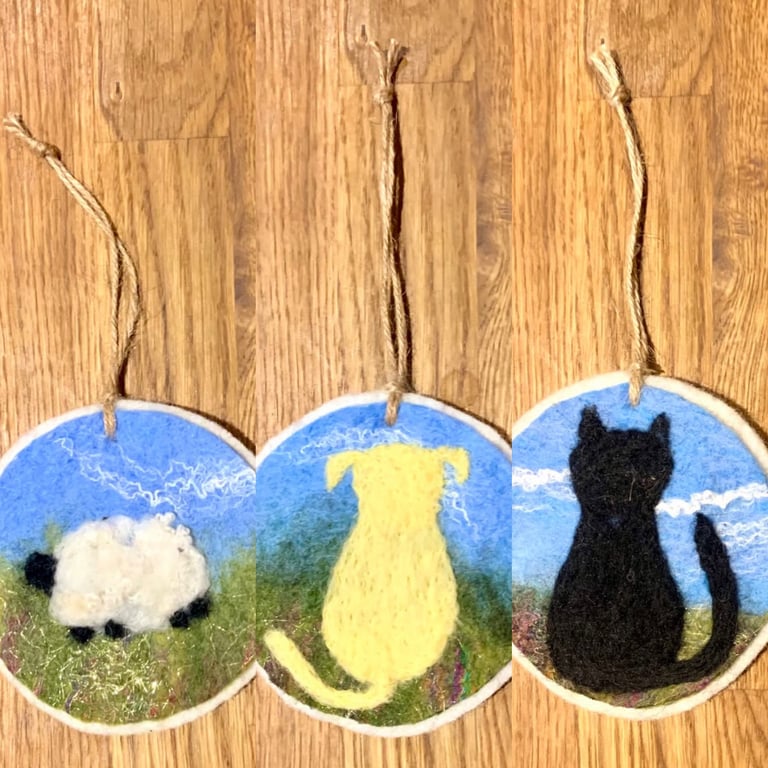 Hand Felted Animal Friend Decoration Cat Dog Sheep