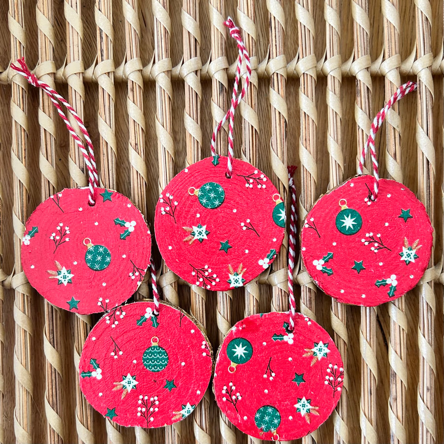 Set of 5 Christmas tree decorations, festive wooden ornaments, baubles or tags