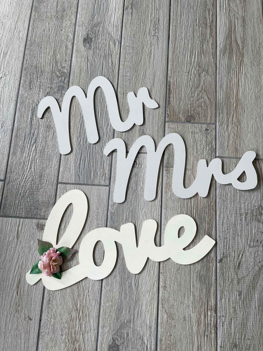 Wooden Mr & Mrs and Love Signs