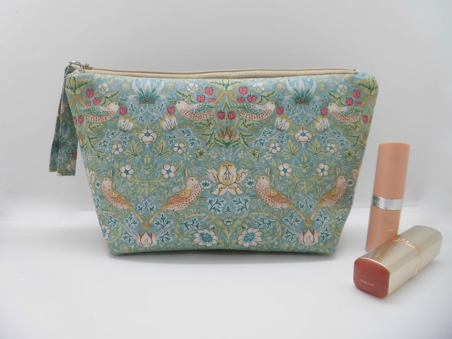 SOLD Make up bag in William Morris fabric Mini Strawberry Thief