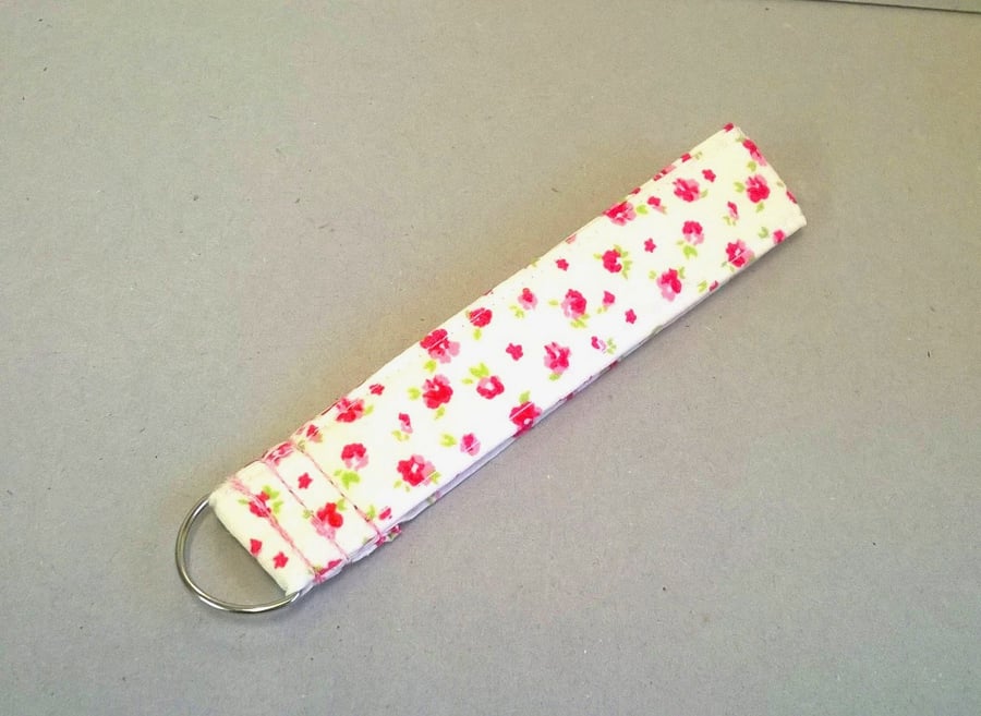 Ladies wrist key ring with small pink flowers