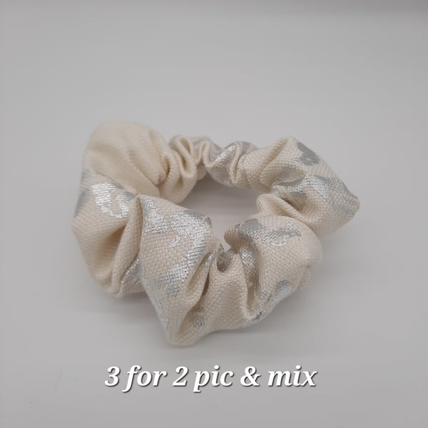 Hair band scrunchie  - off white with silver pattern 3 for 2.