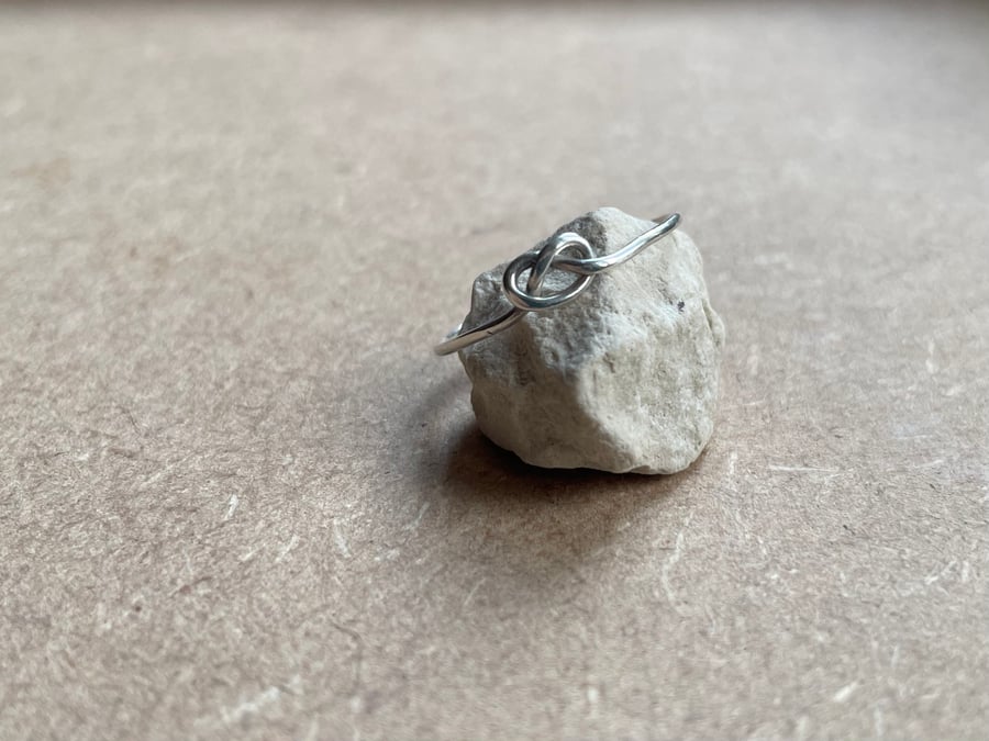 Love knot silver ring