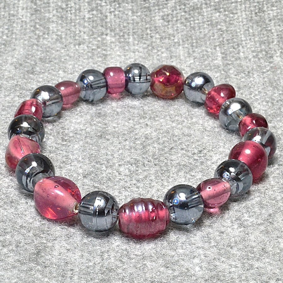 Silver-Grey Chunky Glass Bead and Mixed Pink Glass Bead Elastic Bracelet