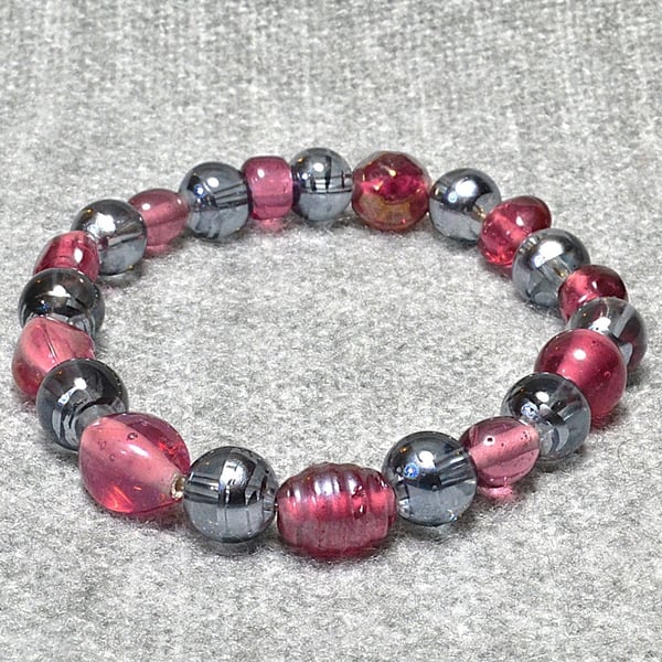 Silver-Grey Chunky Glass Bead and Mixed Pink Glass Bead Elastic Bracelet