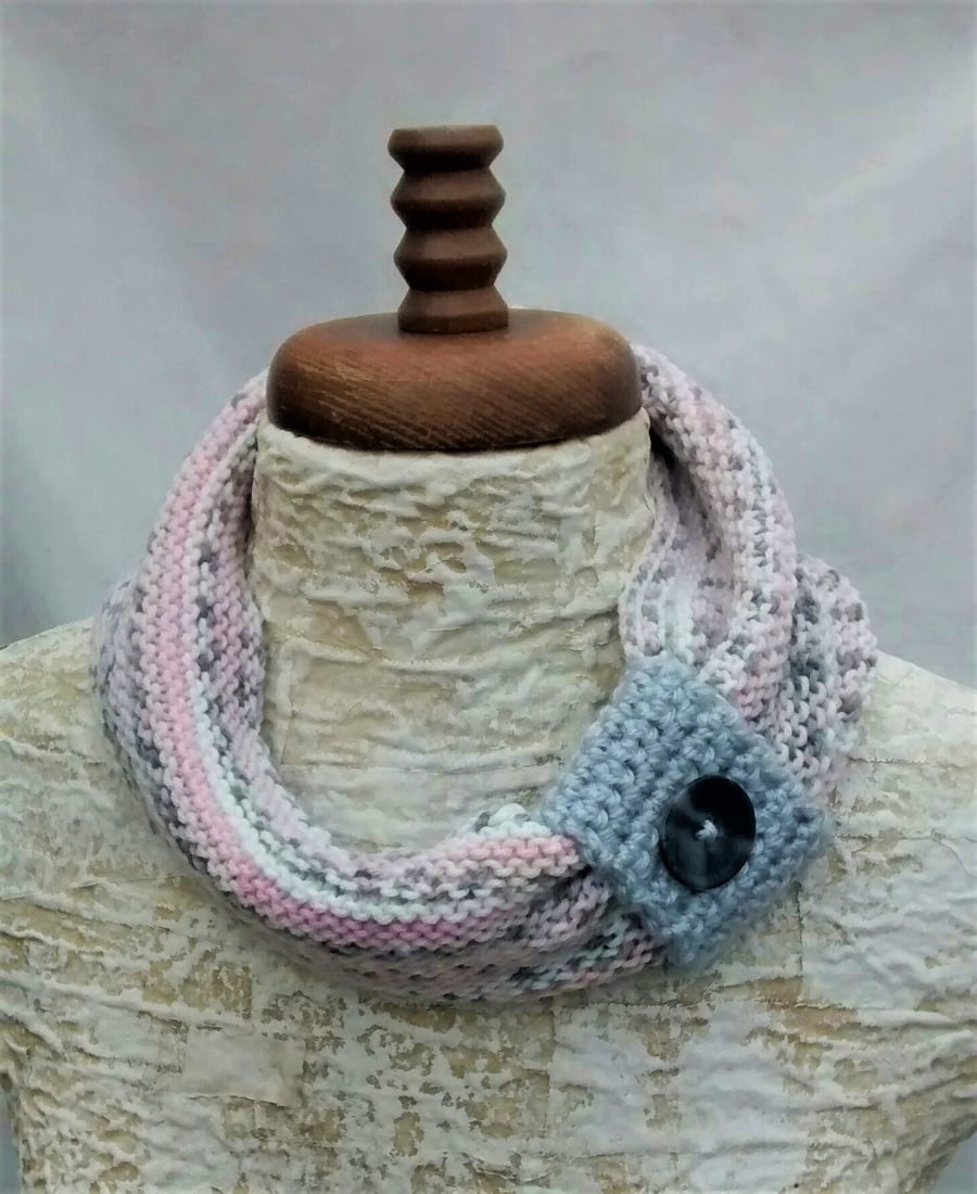 Pastel Cowl, Ladies Knitted Scarf