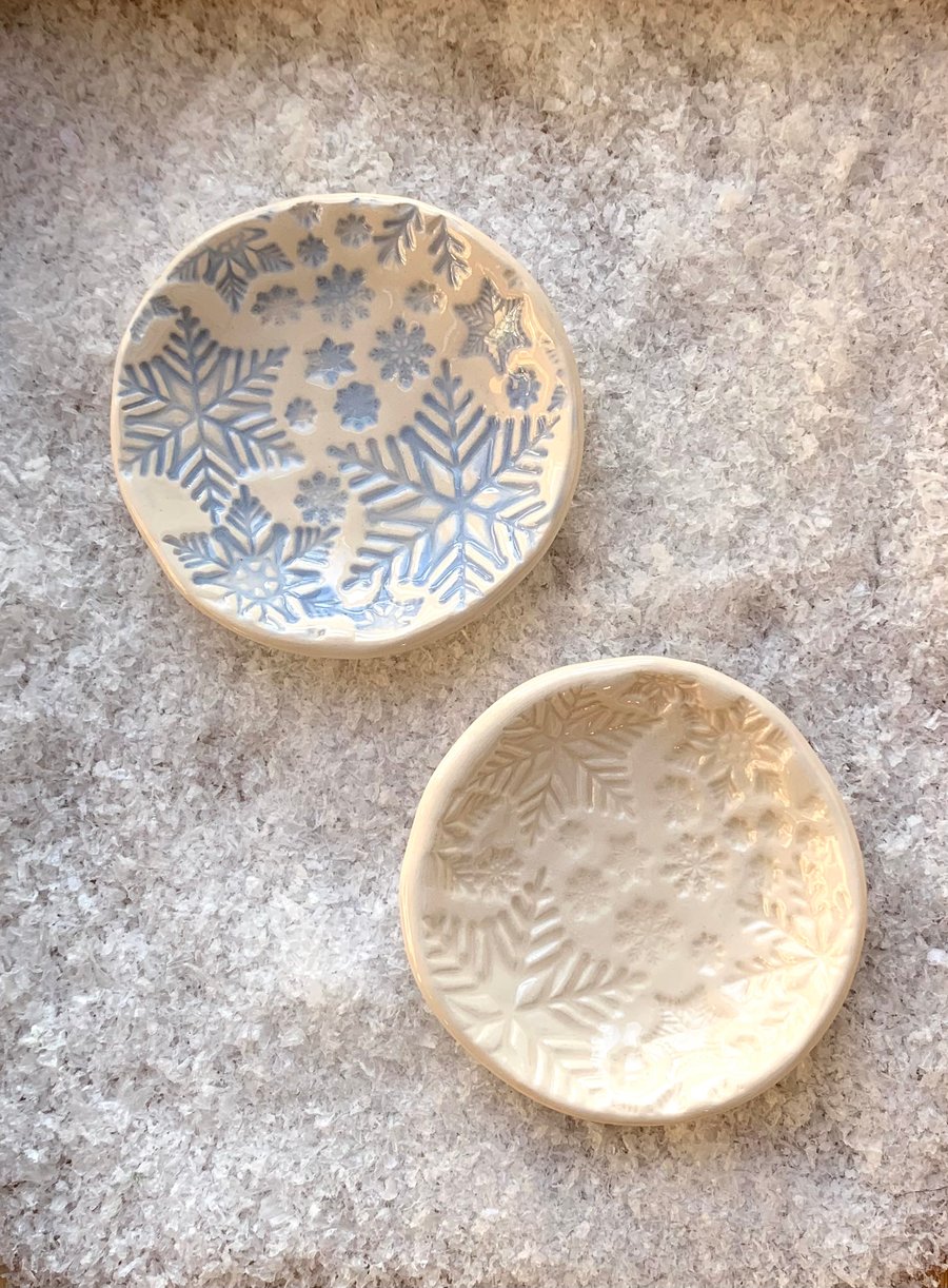 Ceramic Pale Blue Snowflake Dish