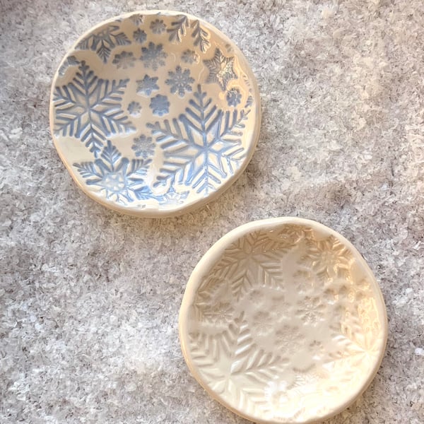 Ceramic Pale Blue Snowflake Dish