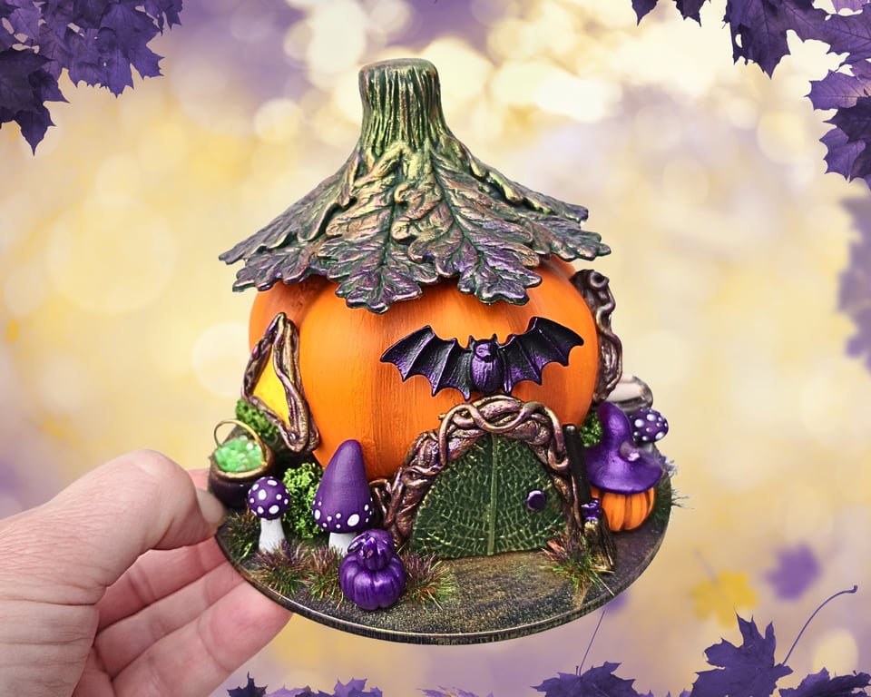 Bat Witch Cottage - Halloween Decoration
