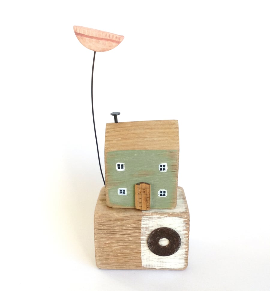SALE - Little wooden seaside house with clay flower