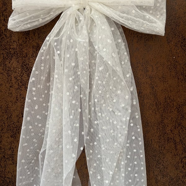 Ivory spotted tulle bow