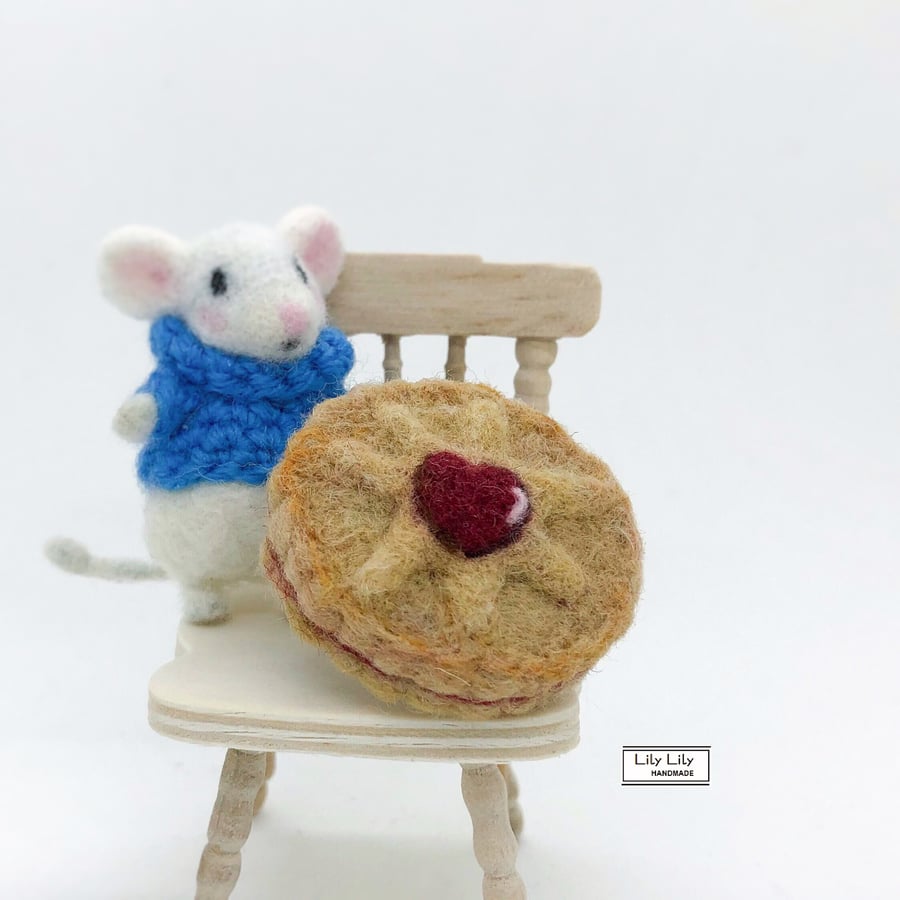 SOLD Jammie Dodger biscuit, created in wool, needle felted by Lily Lily Handmade