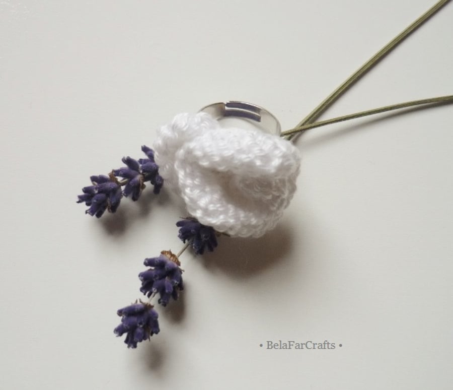 Adjustable ring with cotton flower - Knitted textile accessories 