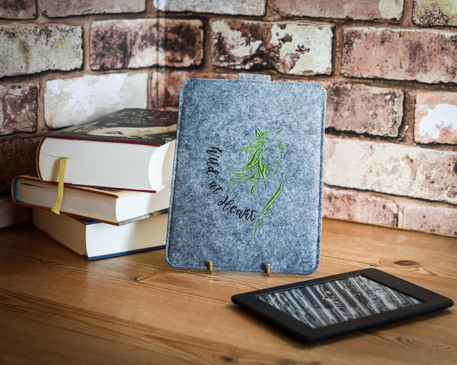 Wild At Heart embroidered felt Kindle ereader ebook sleeve case