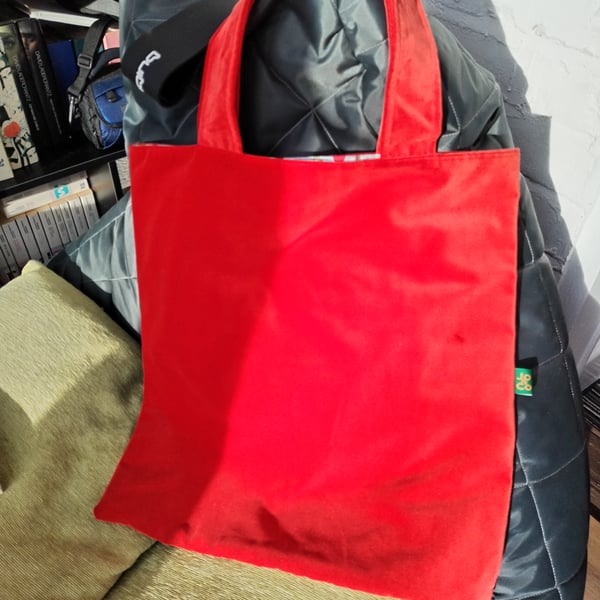 RED STRAWBERRY VELVET BAG
