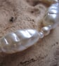 An Imitation Pearl Effect Bead Bracelet - Image 2
