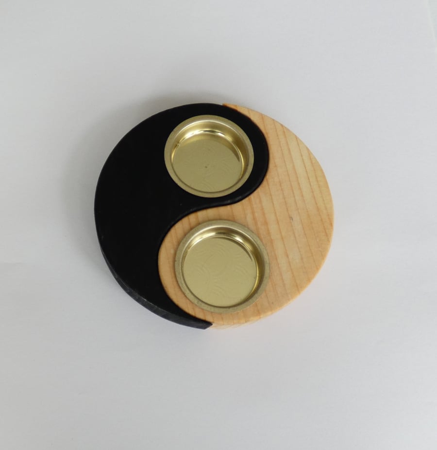 Wooden Yin Yang T Light Candle Holder
