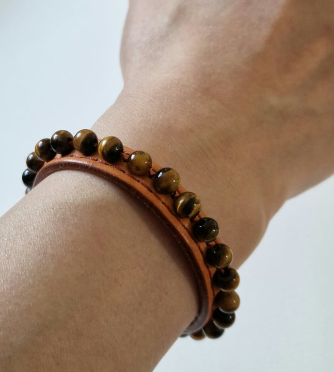 Handmade Leather Bracelet with Tiger's Eye Beads – Handstitched, Double-Layered 