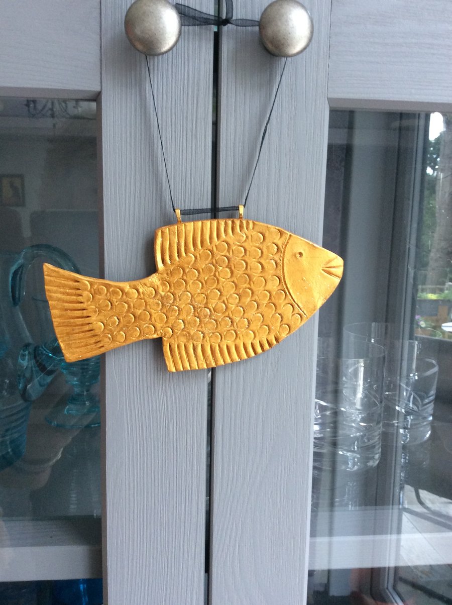 Sparkling Gold Fish Hanging