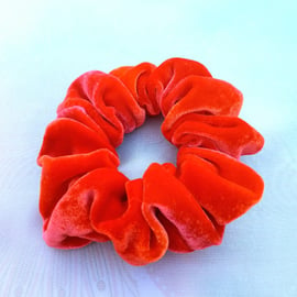 Chilli red scrunchie.