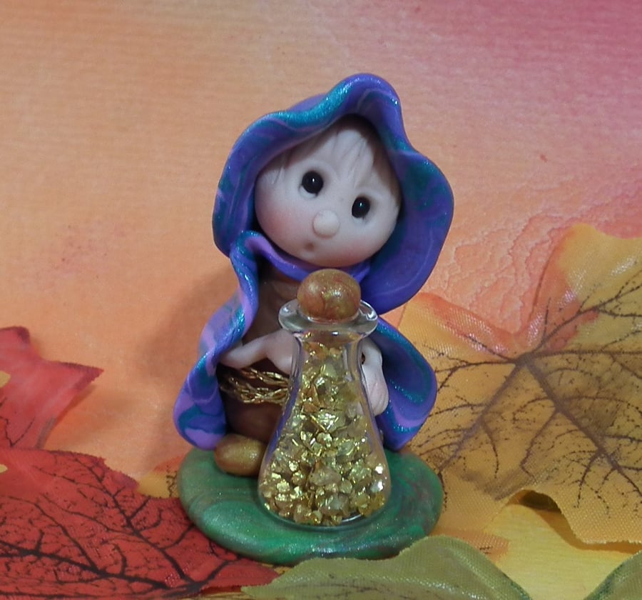 Tiny Magical Gnome 'Fyori' with golden nuggets potion urn OOAK Sculpt