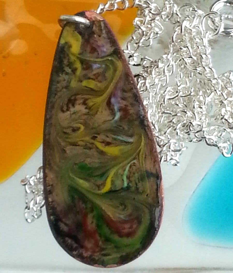 pendant - long drop: scrolled yellow, green, white, red over clear