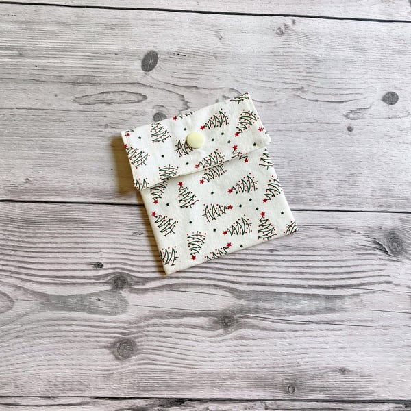 Christmas tree themed fabric gift bags with snap closure. Reusable present wrap.