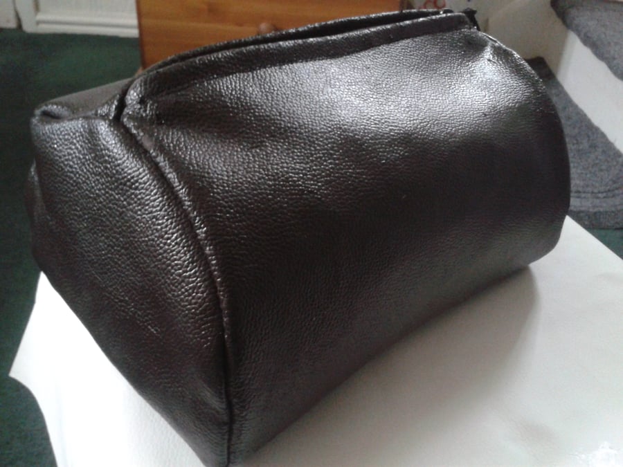 brown recycled leather toiletry,accessory bag