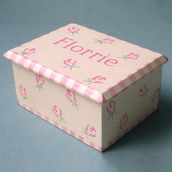 Rosebuds, Small Personalised Keepsake Box