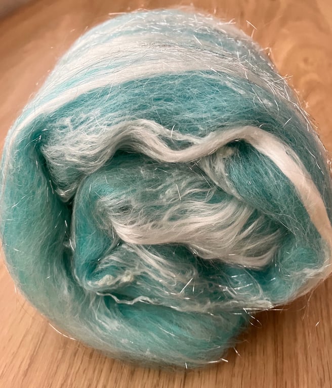 Art Batt for Spinning and Felting. Colour: Sparkling Glacier