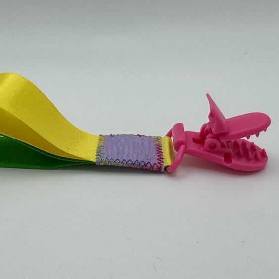 Ribbon Fidget with Colourful Plastic (Pacifier-Braces Style) Clip