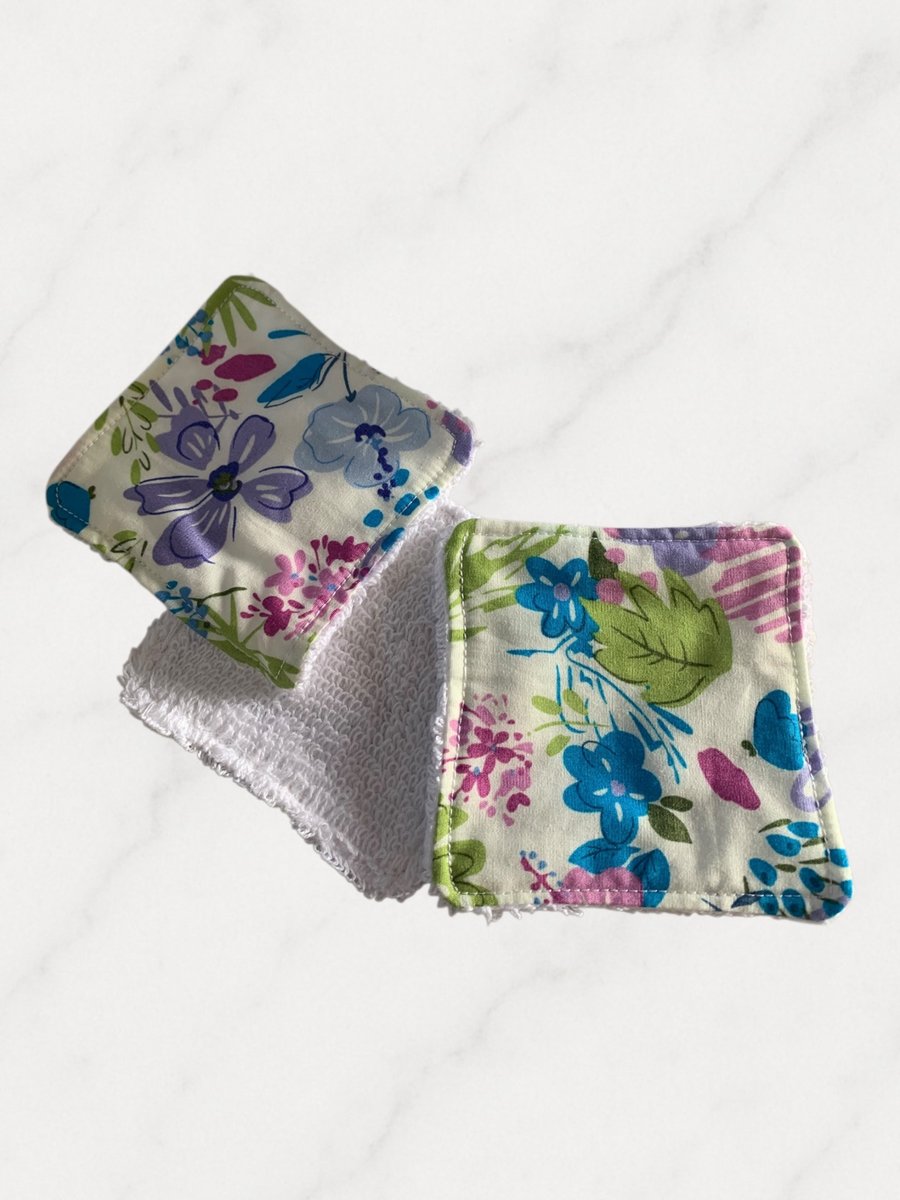Reusable Face Wipes.  Summery Floral Fabric 
