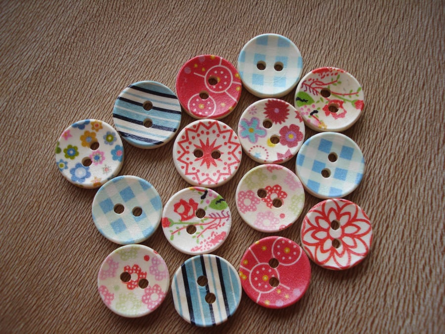 15 Round Wooden Buttons  - Pretty Buttons, Painted Buttons 